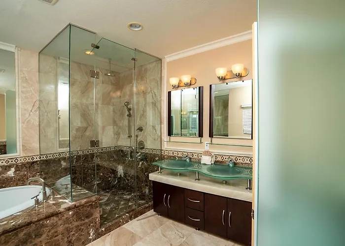 Luxury Golf Course Retreat On Hogan Lake Havasu City