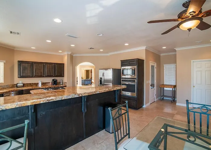 Vakantiehuis Luxury Golf Course Retreat On Hogan Lake Havasu City