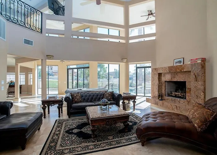 Luxury Golf Course Retreat On Hogan *