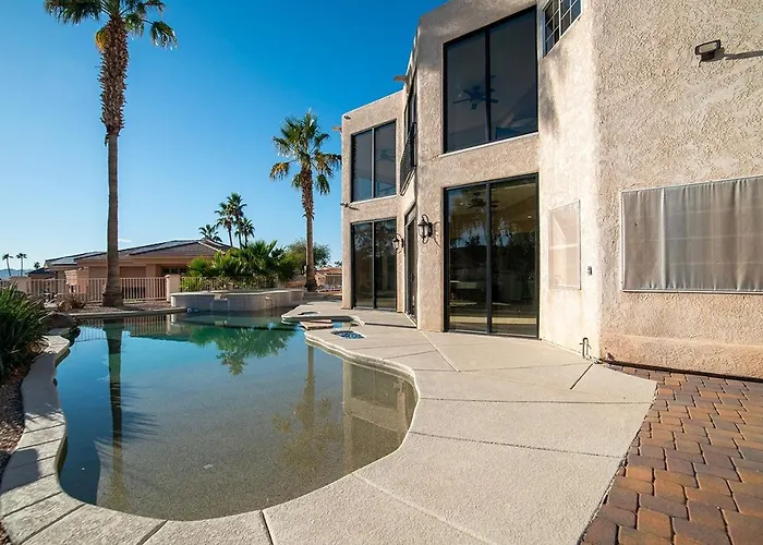 Luxury Golf Course Retreat On Hogan Lake Havasu City