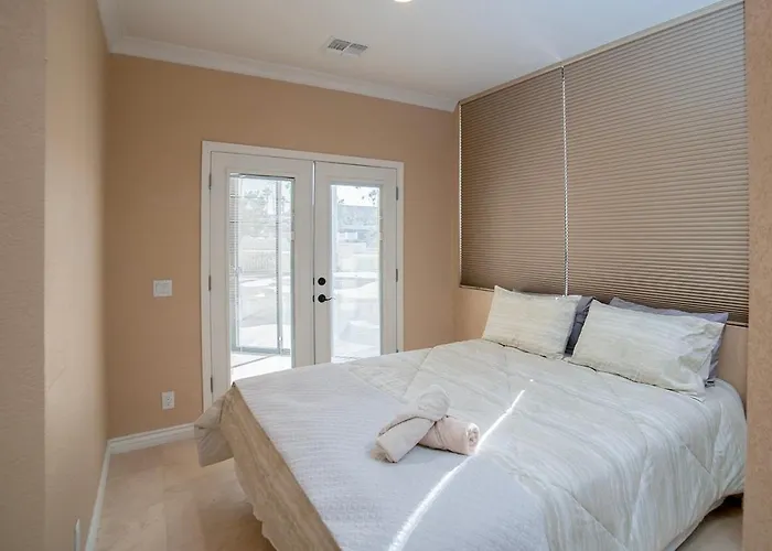 Luxury Golf Course Retreat On Hogan