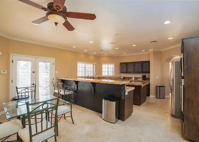 Luxury Golf Course Retreat On Hogan