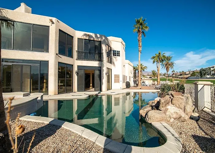 Luxury Golf Course Retreat On Hogan Vakantiehuis