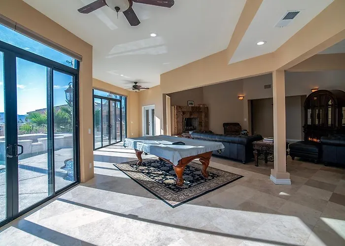 Luxury Golf Course Retreat On Hogan Lake Havasu City